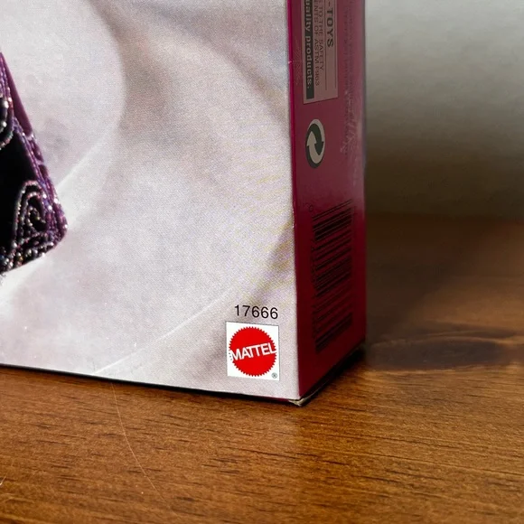 Barbie Winter Fantasy in Deep Purple and Silver - Picture 4 of 4